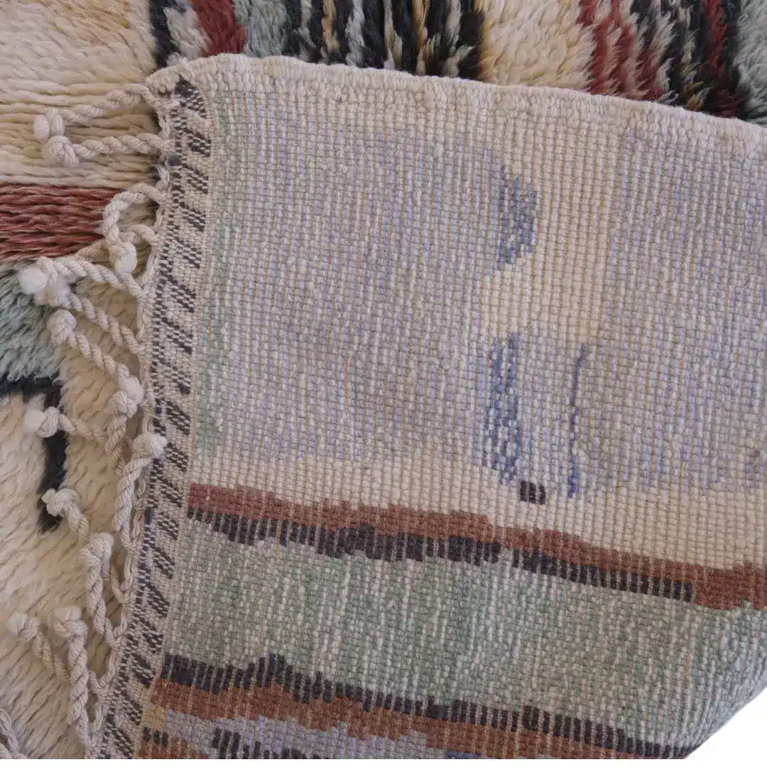 Earthy Elegance ()